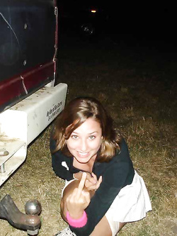 Ragazze ubriache pisciano N.2