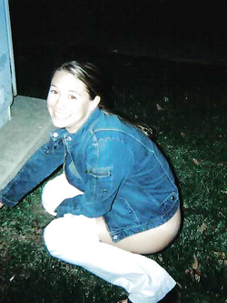 Ragazze ubriache pisciano N.2