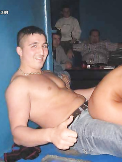 Foto amatoriali da un Night Club