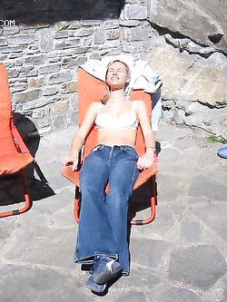 Foto amatoriali ragazza bionda olandese