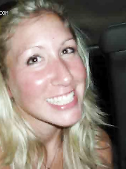 Foto amatoriali ragazza esibizionista