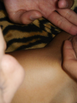 Gnocchetta depilata scopa con fidanzato cornuto