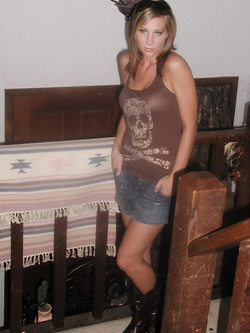 Foto hard di giovani sposi in luna di miele