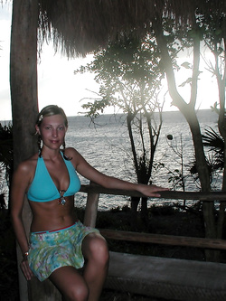 Foto hard di giovani sposi in luna di miele