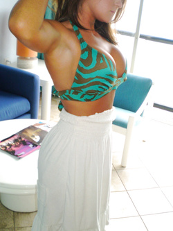 Immagini di una Ex fidanzata tettona