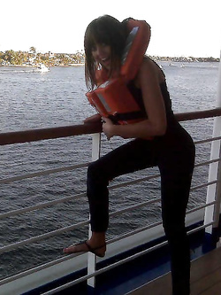 Foto troia albanese con il suo ragazzo