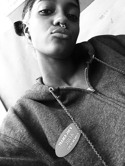 Selfie di una super figona mulatta