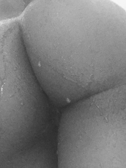 Selfie di una super figona mulatta