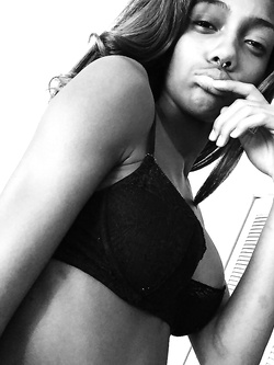 Selfie di una super figona mulatta