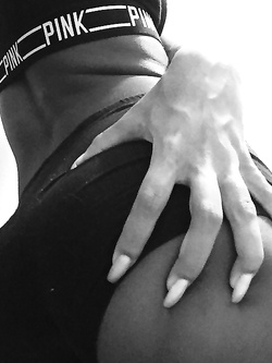 Selfie di una super figona mulatta