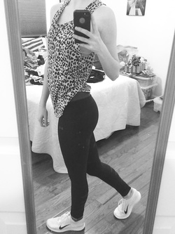 Autoscatti amatoriali sexy di una 18 enne