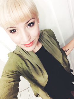 Selfie hot di una bella figa