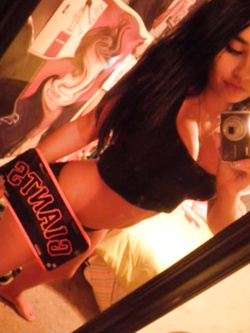 Selfie di una 18enne fighissima