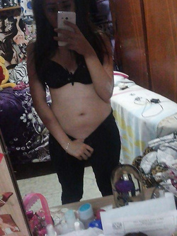 Foto sexy amatoriali rubate di una 21 enne