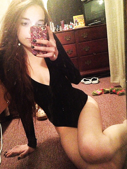 Foto porno di Whatsapp di una 18enne