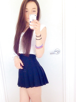 Foto porno di Whatsapp di una 18enne