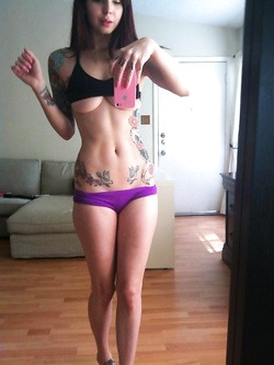 Selfie di ragazze tettone amatoriali