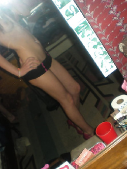 Foto di una vergine diciottenne