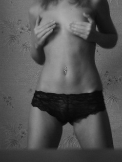 Foto porno di una puttanella spezzina