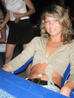 Foto porno di una puttanella spezzina