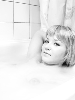 Selfie hot si una venere bionda