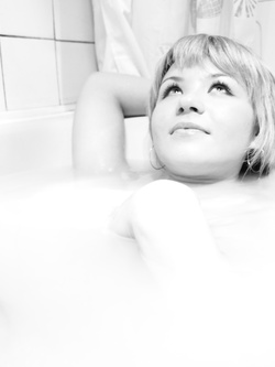 Selfie hot si una venere bionda