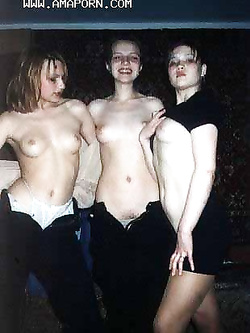 Ragazze ubriache ai party