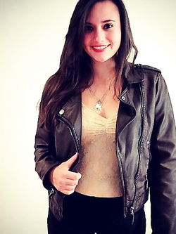 Bella brunetta foto amatoriali