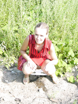 Foto biondina col culo rotto