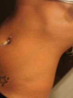 Selfie hot di una puttanella tedesca