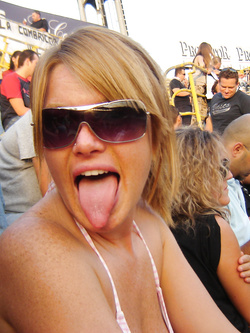 MILF Italiana (redhead Italian MILF)