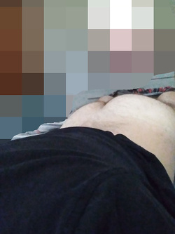 Amico bisex voglioso di cazzo o di coppia in cerca di bull