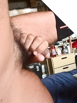 Ho il vizio di sborrarmi in faccia