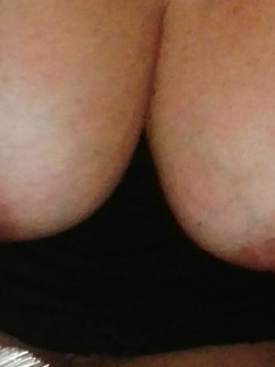 Marta, moglie vera milfona per svuotacazzi