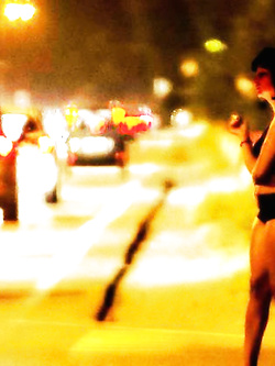 Adriana puttana sulla strada