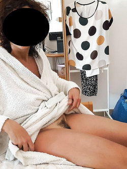 MIA MOGLIE DOPO LA DOCCIA