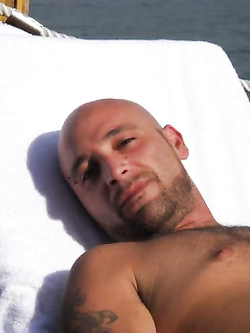 Bull per coppie. Bull autoritario e dominante