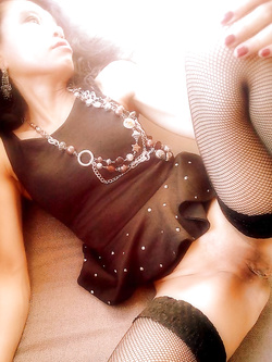 MAUREEN THAILANDESE PORNOSTAR PER DISTINTI GENTLEMEN Parte 15