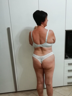 Mia moglie sempre eccitante x me