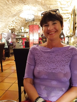 Io con i capelli corti.