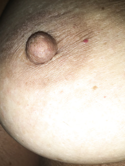 mia moglie dorme nuda