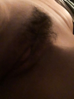 Cazzo quasi pronto ed alcune fighe scopate