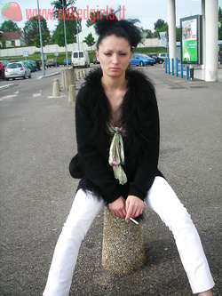 TEEN COUPLE HAVE FUN !!