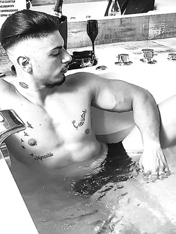 ecco sono tutto x voi