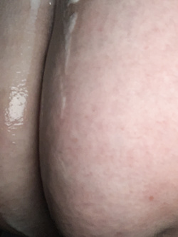 Guardoni,sborra e ciclo,masturbazione in auto