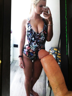 Le giovani figlie amici