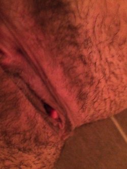 Iza 30 yo Polish hairy wife slut masturbating
