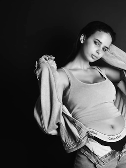 Foto porno hot di mistress Audrey Martin