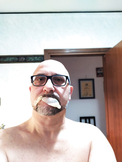 Max e Betty coppia sputtanata in rete con lui Cornuto e Froc