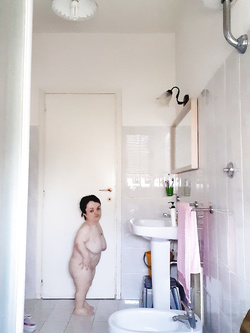 Nana eccitata di avellino